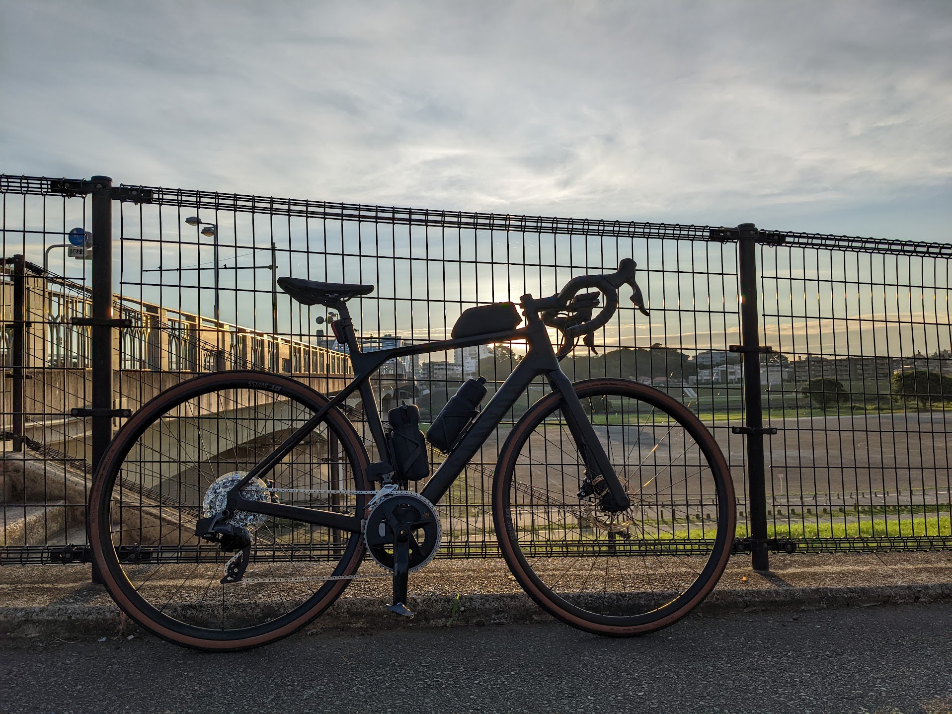 ロードバイク 東京にて引き渡し 初心者がワンイチ185kmに挑んだ装備紹介｜Life Cycling